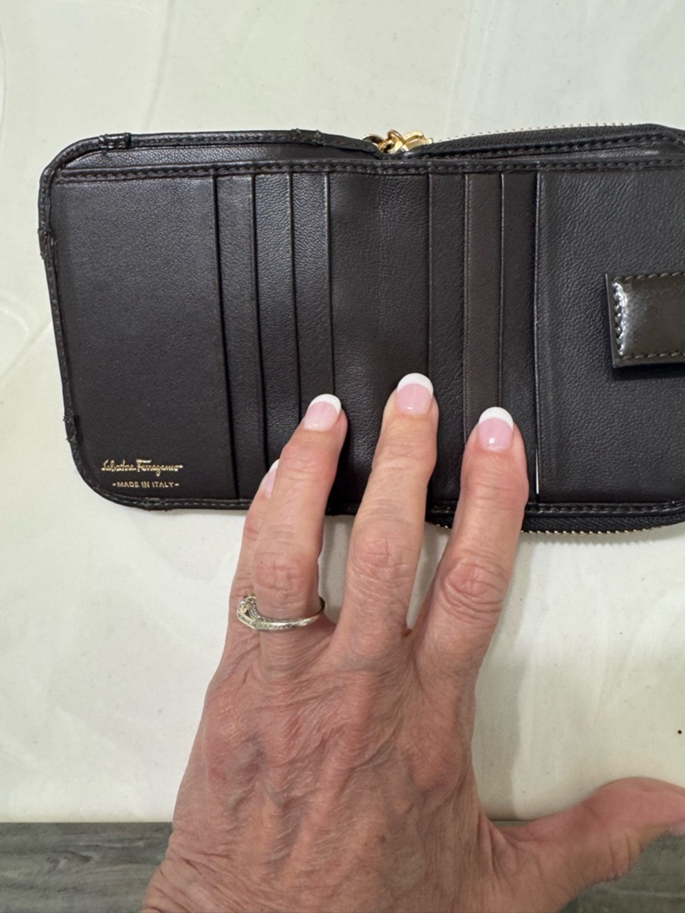 Salvatore Ferragamo Dark Brown Quilted Leather Zip Wallet w/Gold Hardware &COA - Picture 6 of 7